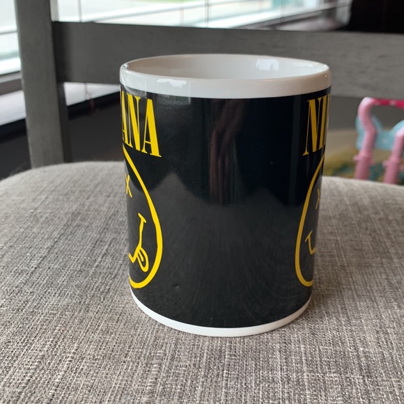 Nirvana Band Smily face mug - 2011 - Picture 2 of 6